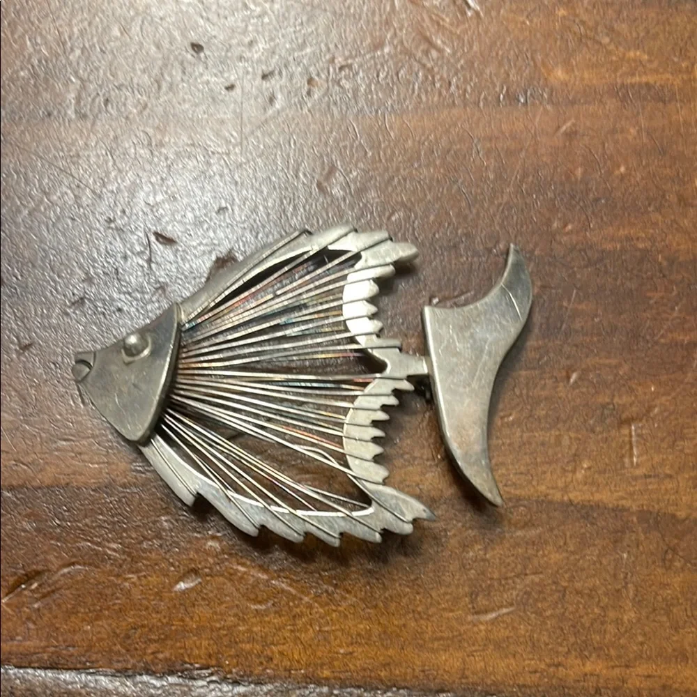 Vintage silver Fish-Shaped pin